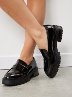 נעלי מוקסין שחור לק